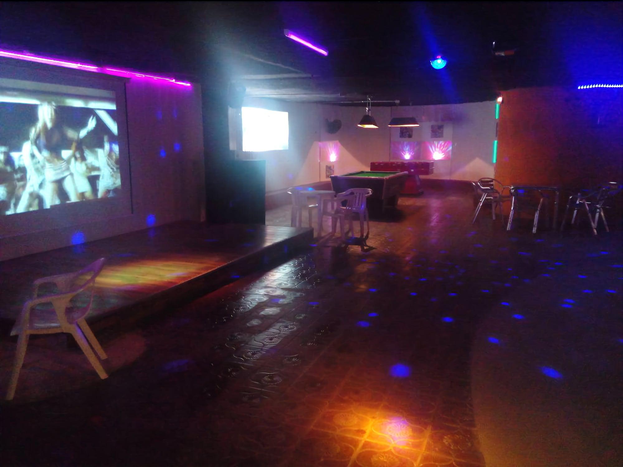 3 Estrellas Gavà