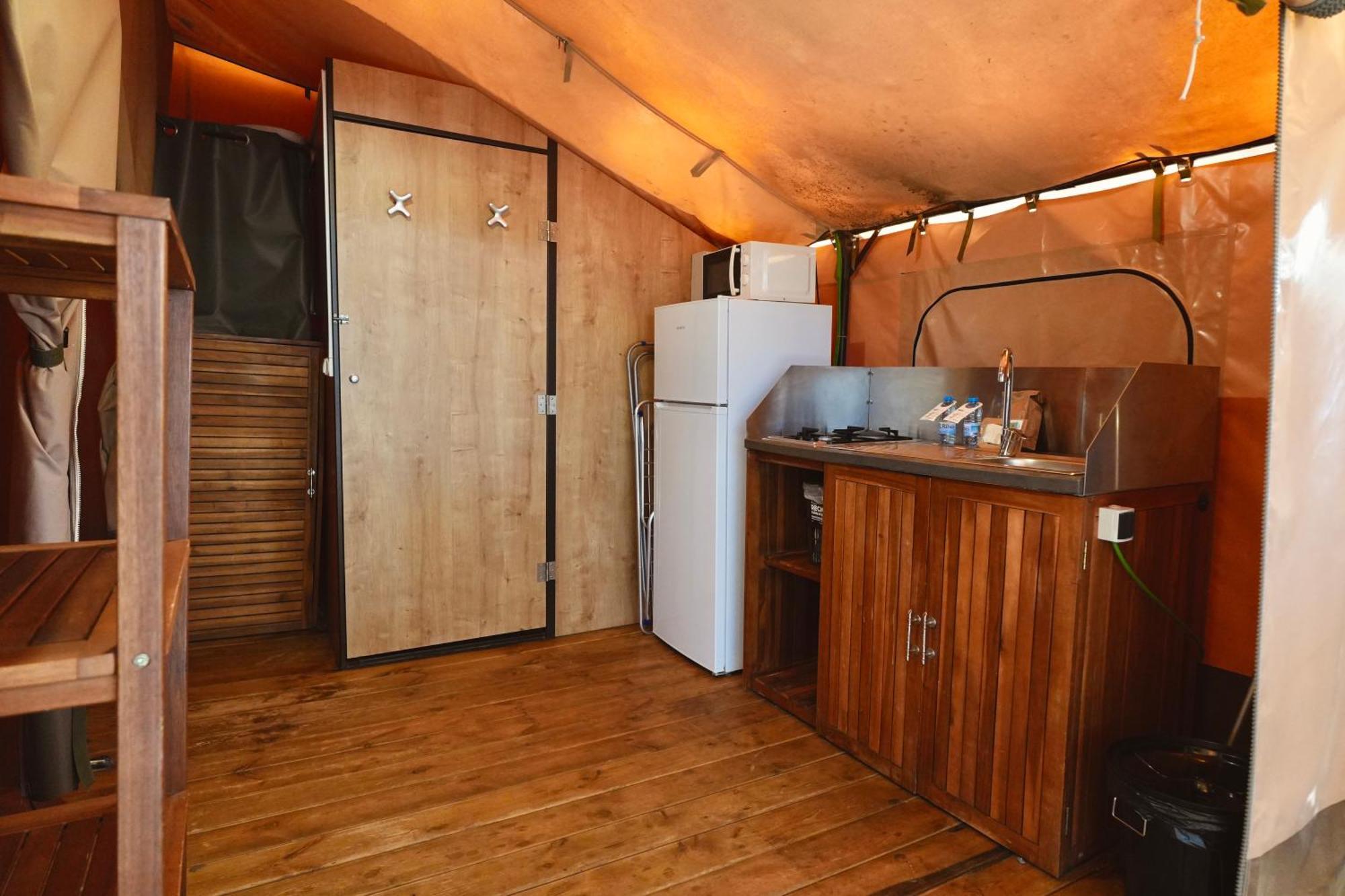 3 Estrellas Camping 2*